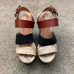 Cork wedges